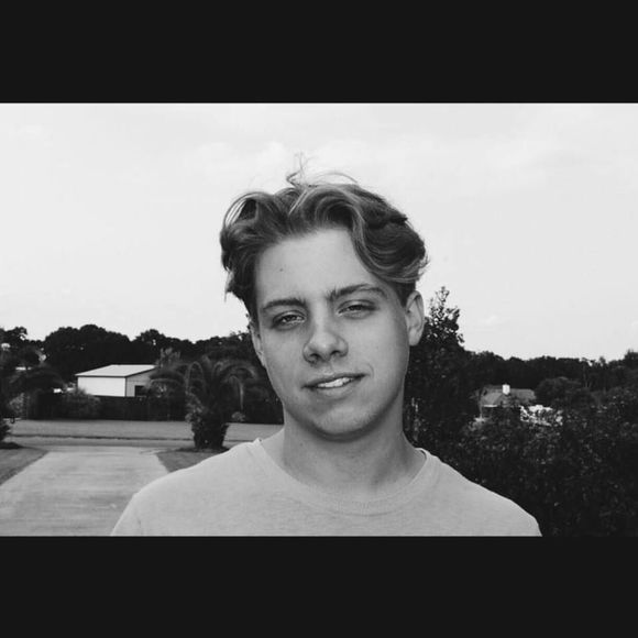 Meet your Posher, Josh - Picture 1 of 1